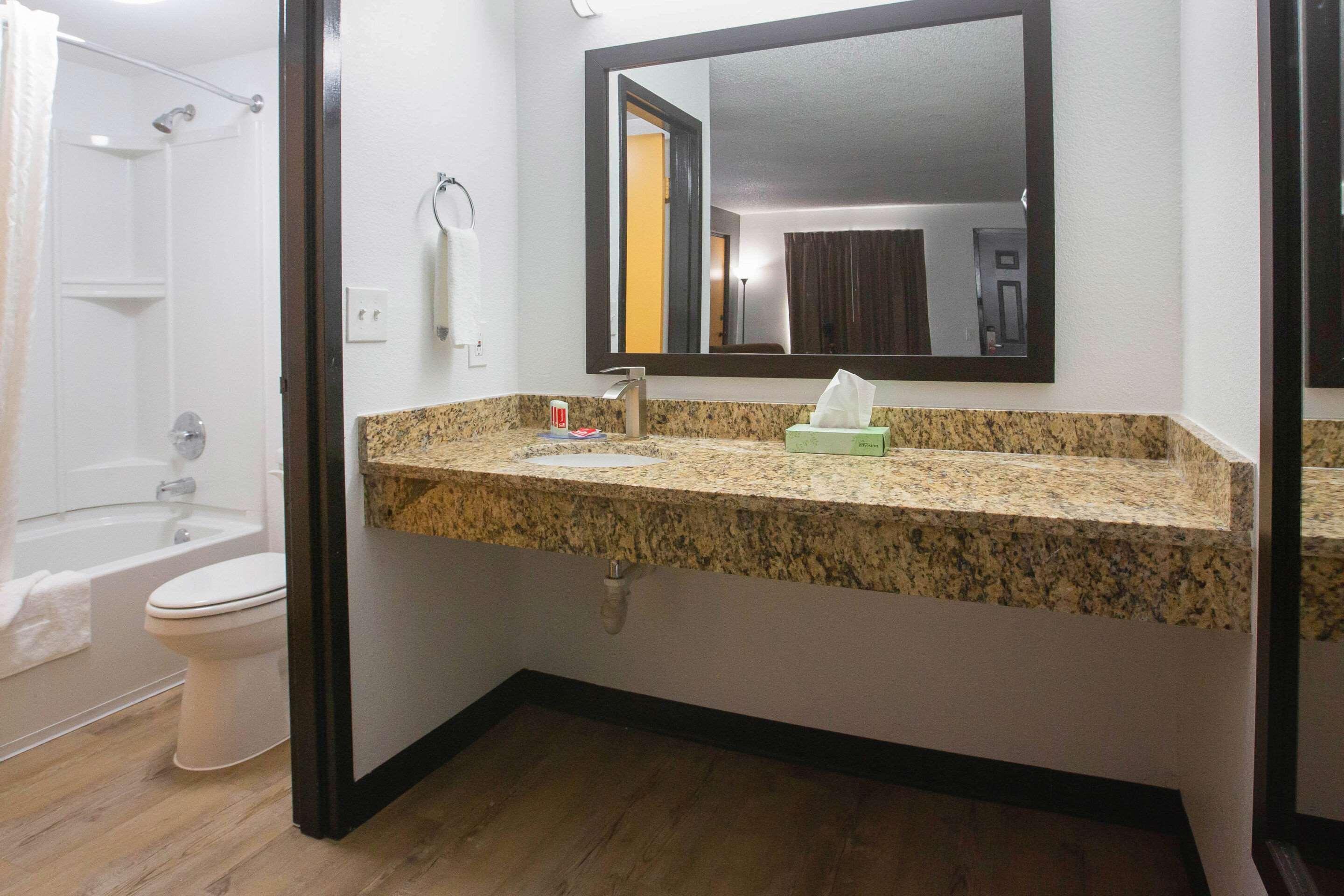 Econo Lodge Lithonia Esterno foto
